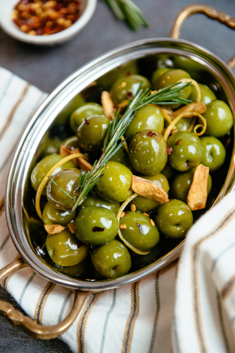 Roasted Olives with Crispy Garlic – La Tourangelle